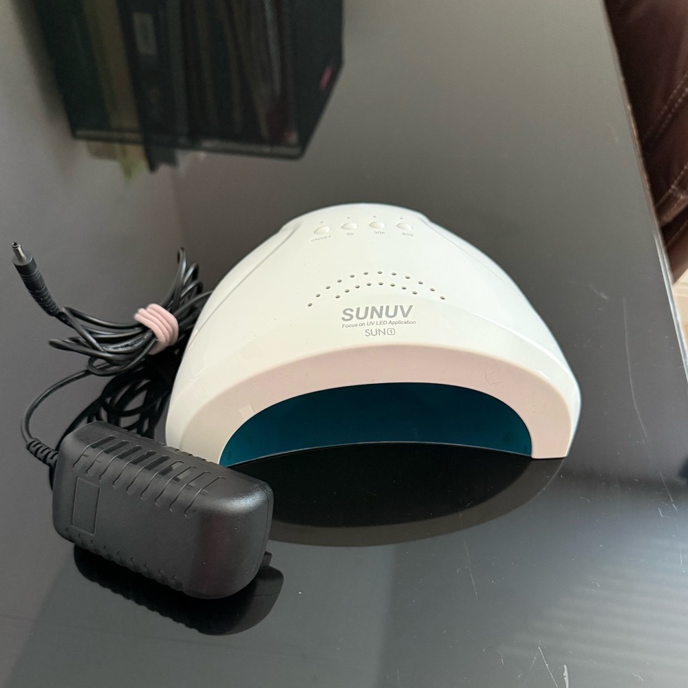 SUNUV UV LED lamp. Gel light for nail polish UV drier. 3 timers